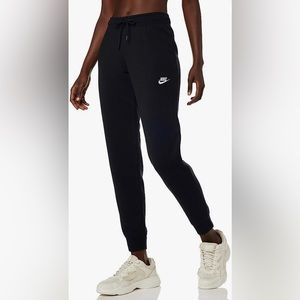Nike Women's NSW Tight Fleece Varsity
